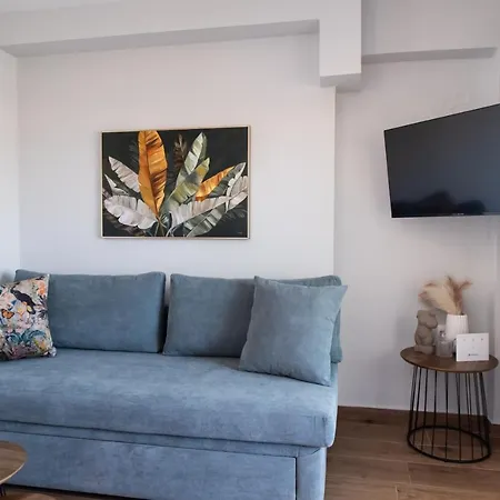 Iama Luxury ניקיאנה