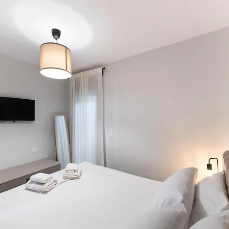Iama Luxury Apartment *