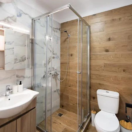 Iama Luxury Apartment Nikiana